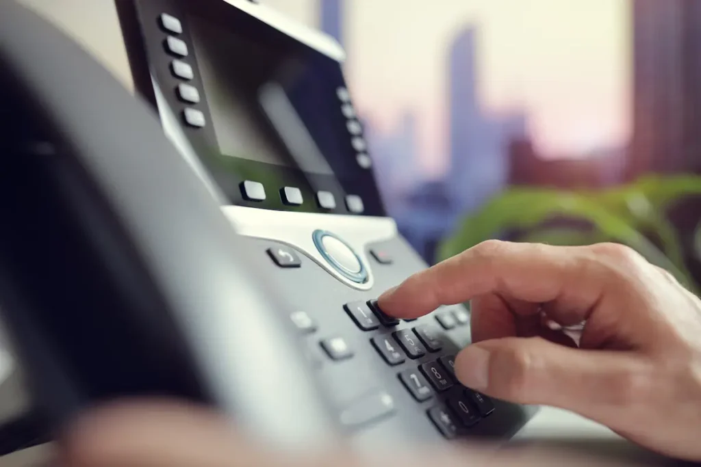 What is a Cloud Based Phone System for Businesses? 2 benefits of a cloud-based phone system