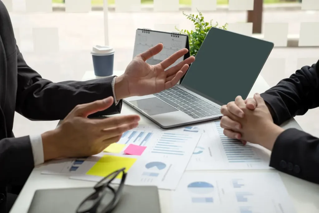 What Is IT Vendor Management and How to Get It Right? 2 it vendor management